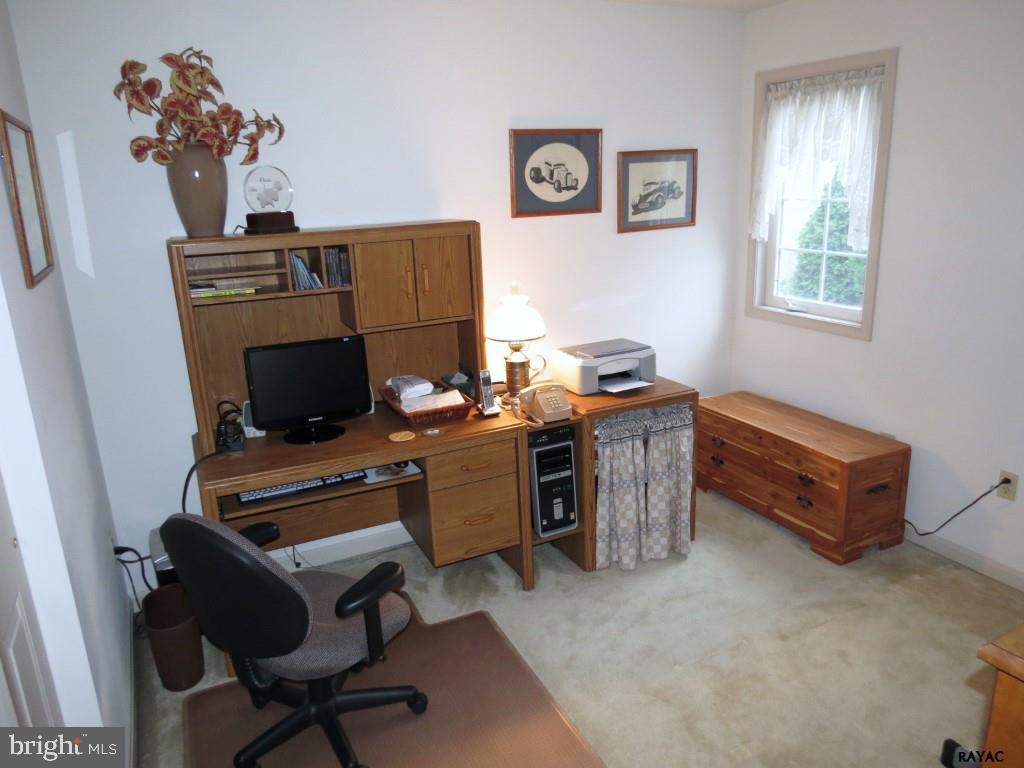 2825 Pilgrim Road York, PA 17406 - Photo 29 of 36 Gallery Image 29