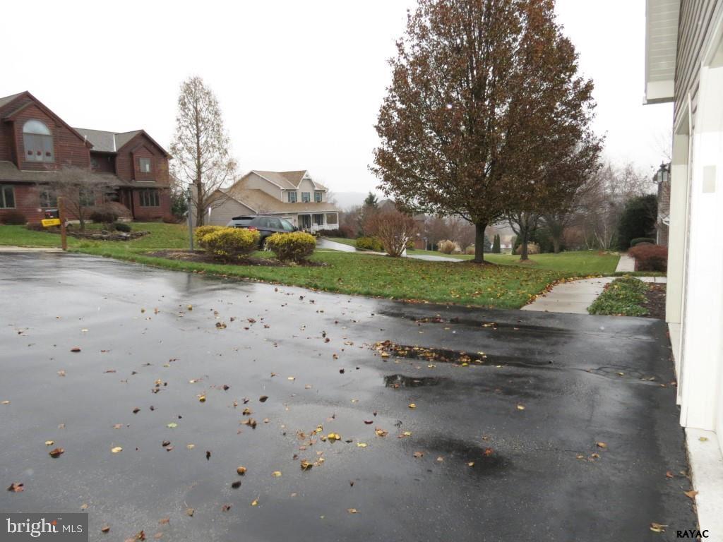 2825 Pilgrim Road York, PA 17406 - Photo 35 of 36 Gallery Image 35