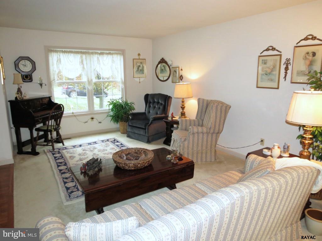 2825 Pilgrim Road York, PA 17406 - Photo 5 of 36 Gallery Image 5