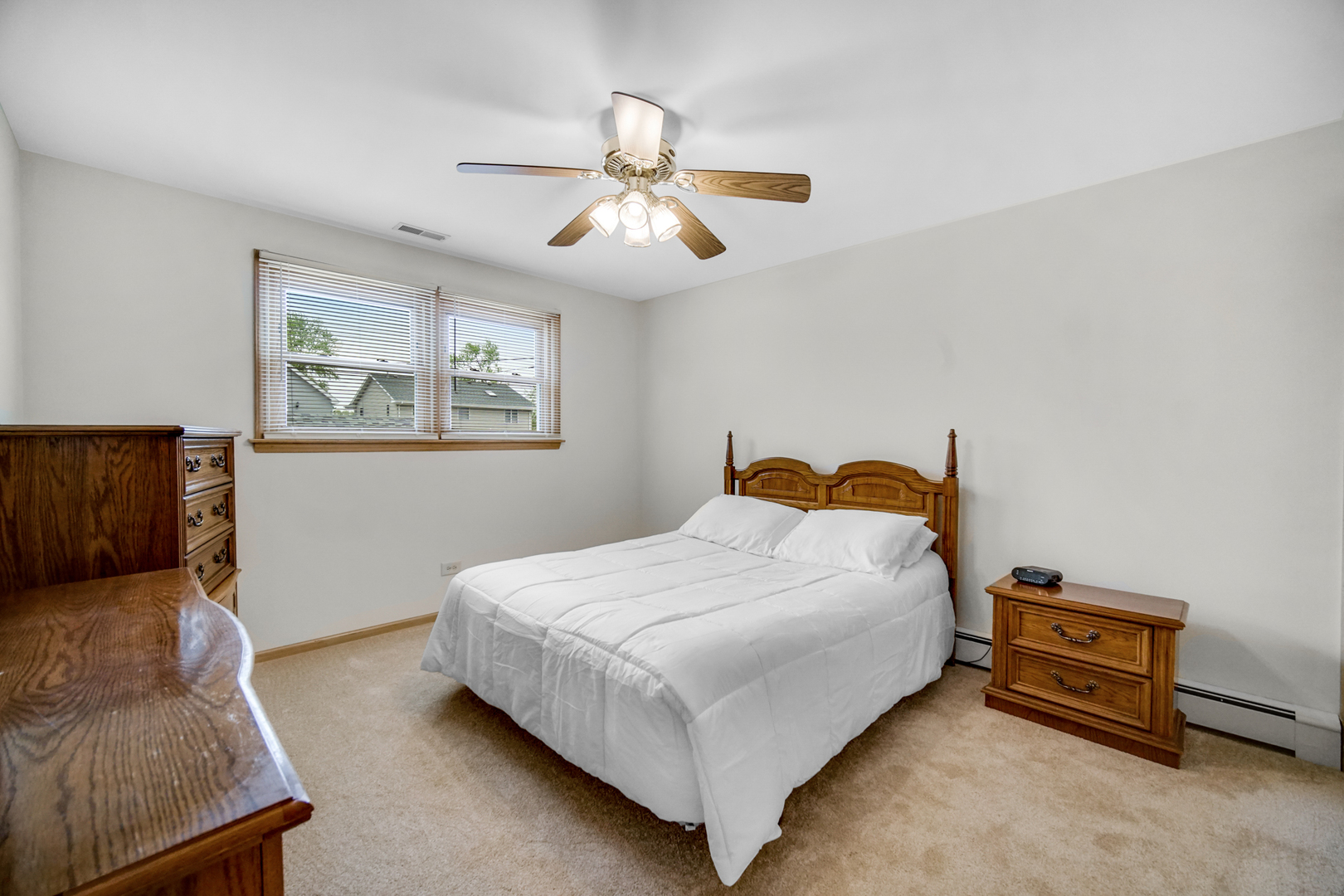 11023 Austin Avenue Chicago Ridge, IL 60415 - Photo 17 of 30 Gallery Image 17