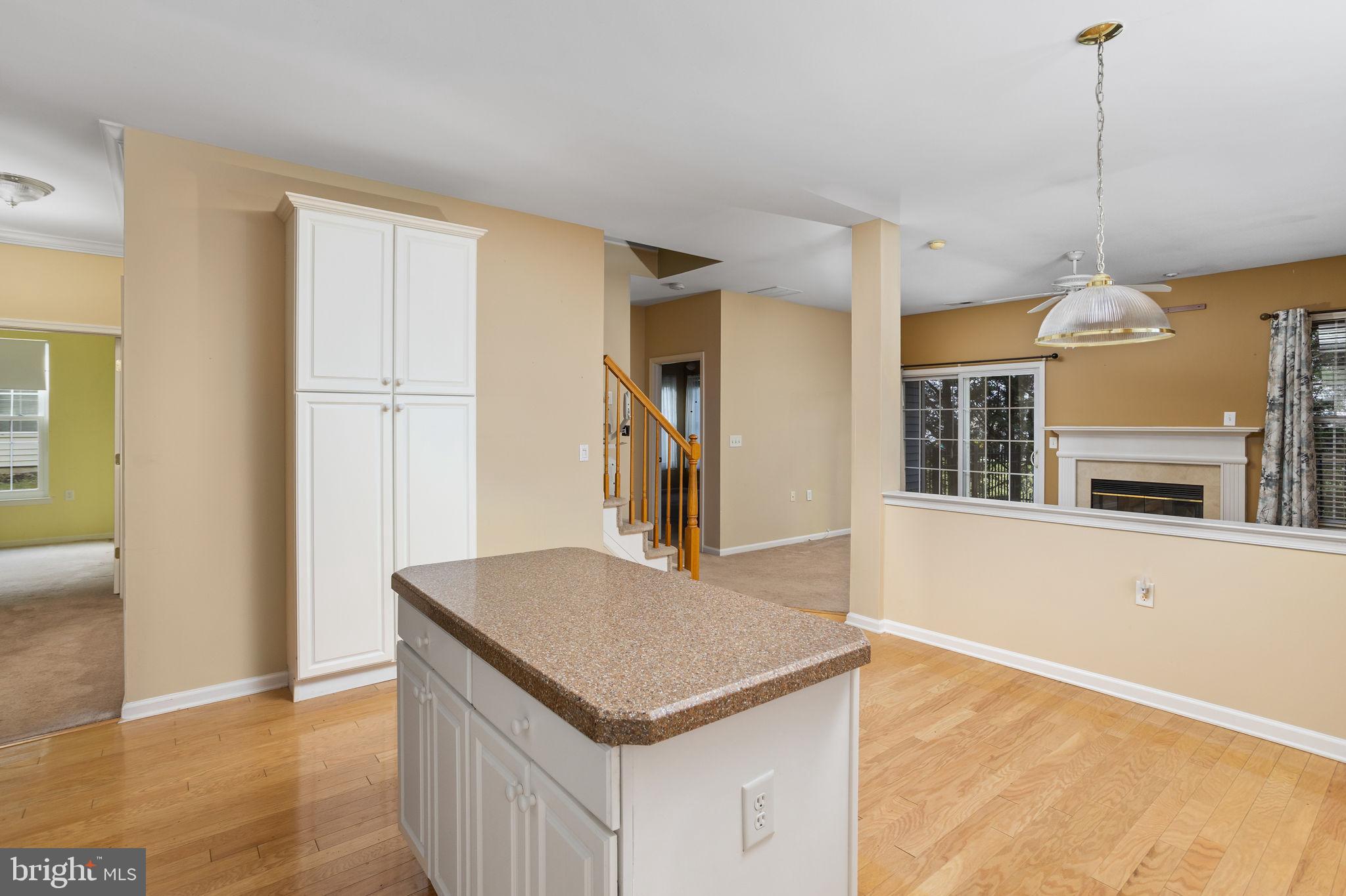 6 Atrium Drive Trenton, NJ 08620 - Photo 11 of 33