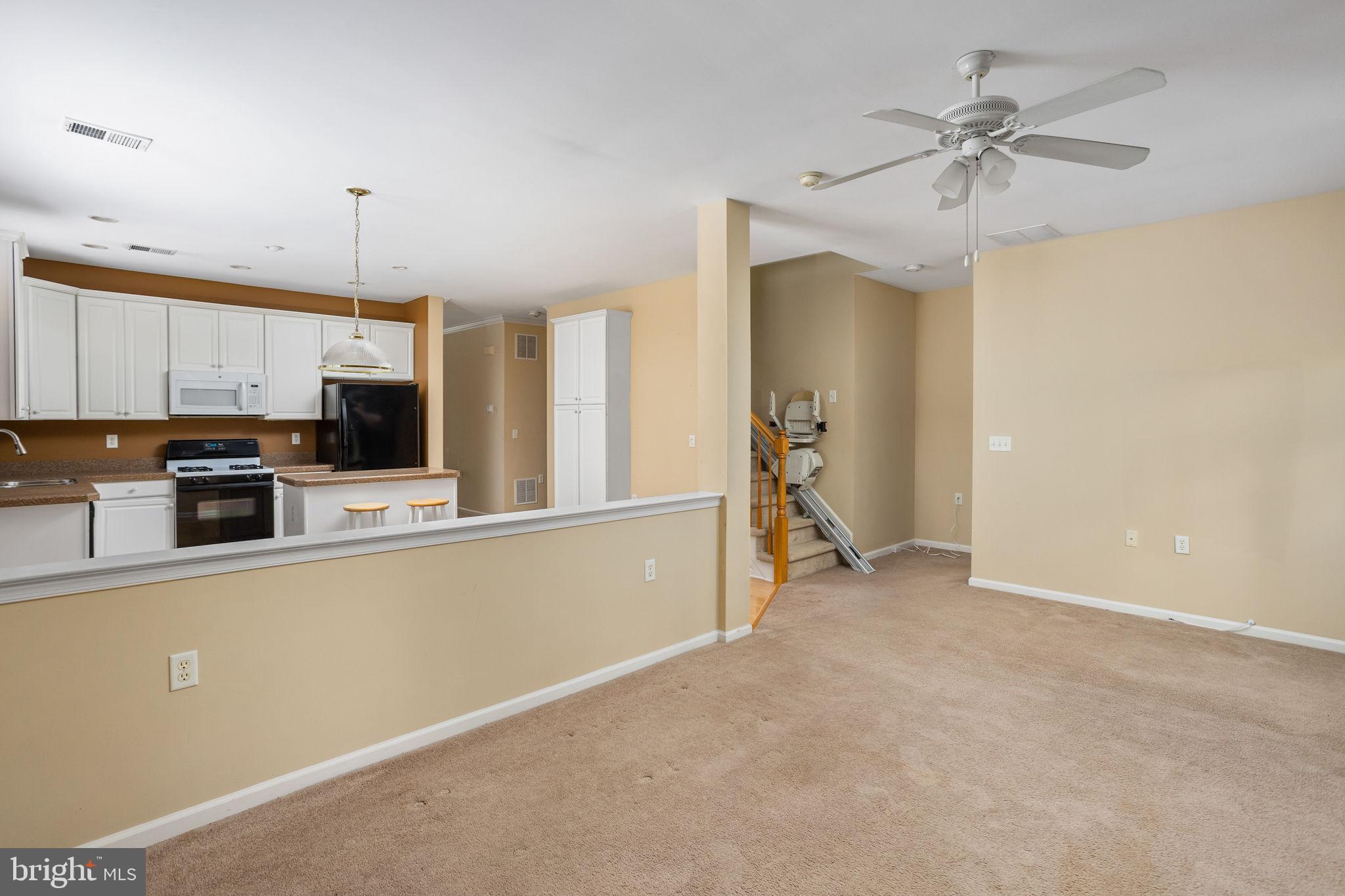 6 Atrium Drive Trenton, NJ 08620 - Photo 15 of 33