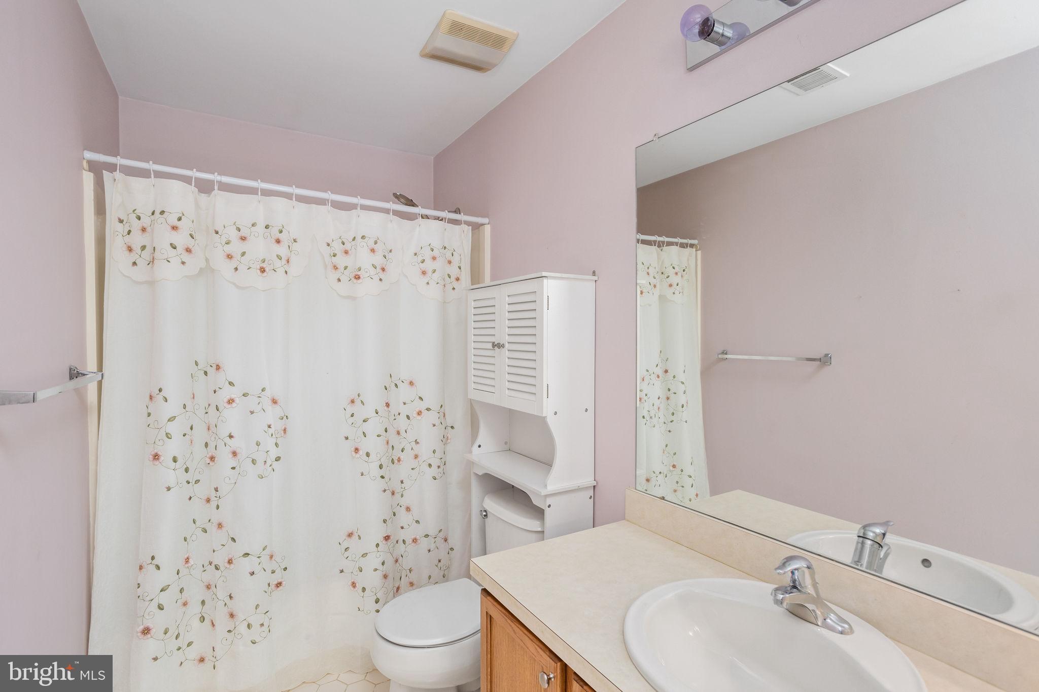 6 Atrium Drive Trenton, NJ 08620 - Photo 27 of 33