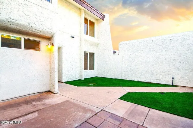 $2,595 | 1530 South River Drive, Tempe, AZ 85281