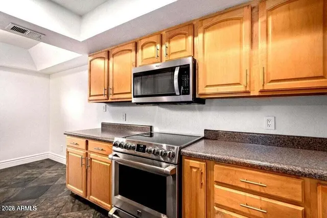 $2,595 | 1530 South River Drive, Tempe, AZ 85281