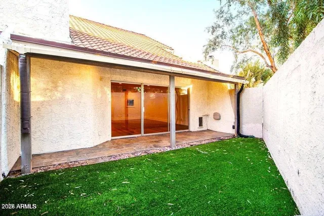 $2,595 | 1530 South River Drive, Tempe, AZ 85281