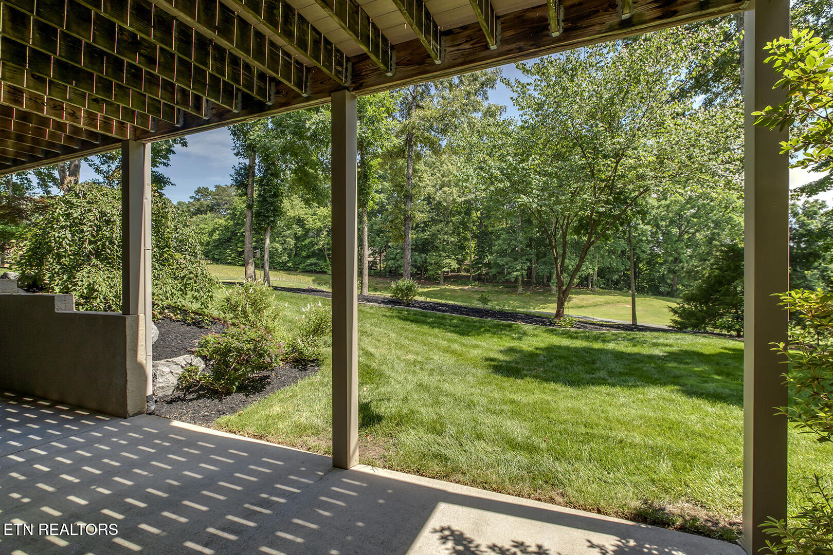 118 Daleyuhski Way Loudon, TN 37774 - Photo 45 of 60 45_118 Daleyuhski Trace_CoveredPaito01