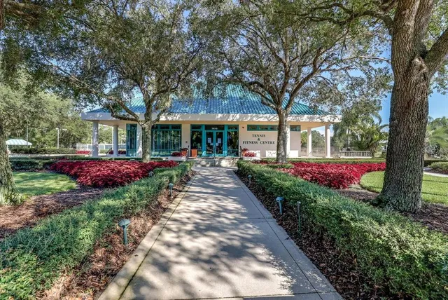 $565,000 | 7608 Whitebridge Glen, University Park, FL 34201