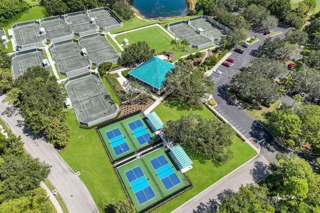 $565,000 | 7608 Whitebridge Glen, University Park, FL 34201