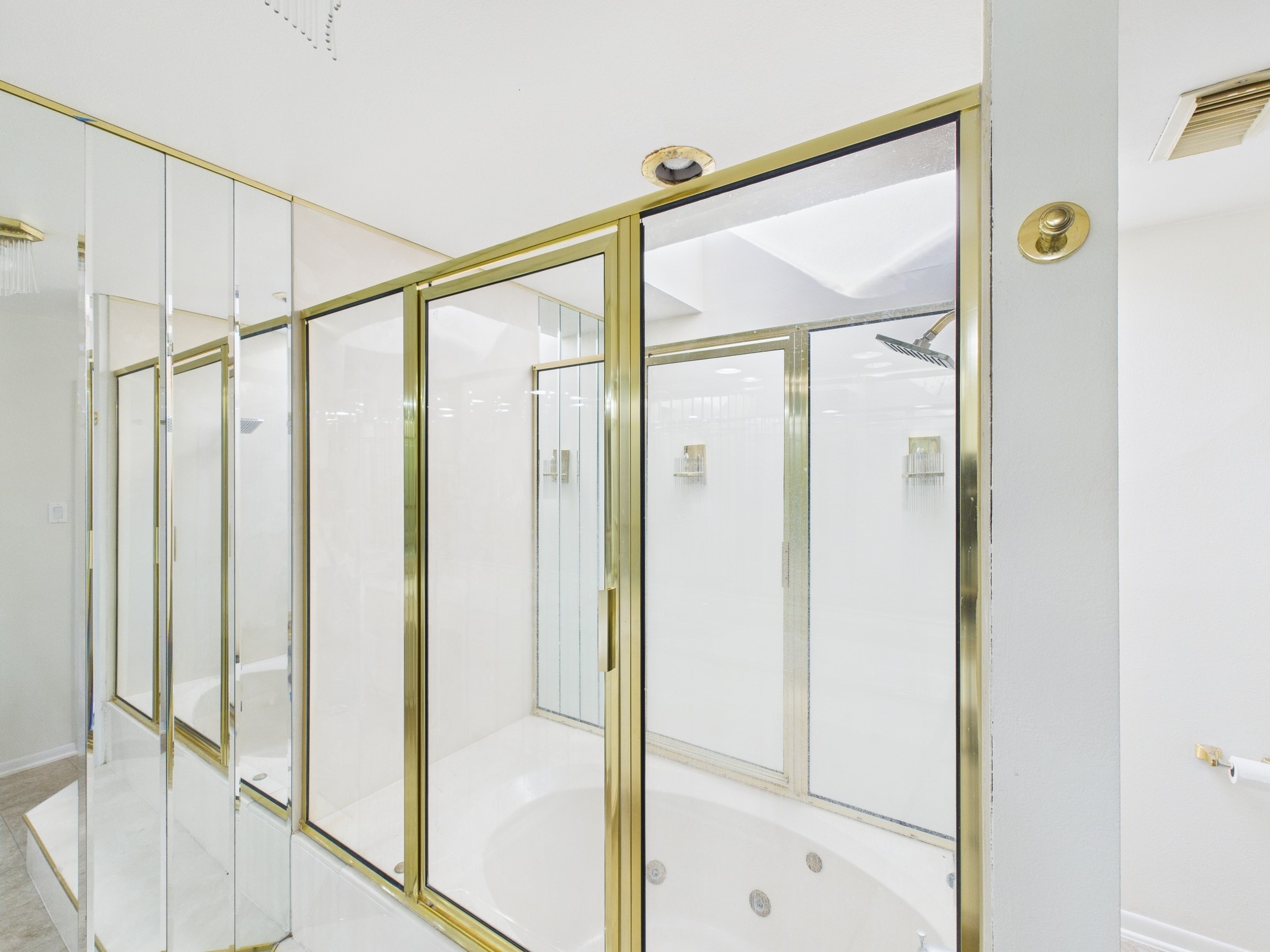 7611 Hopewell Lane Houston, TX 77071 - Photo 26 of 30 a bathroom with a glass shower door