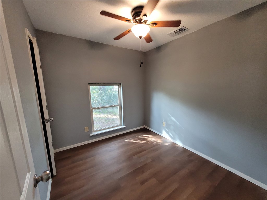 900 3rd Street Sinton, TX 78387 - Photo 14 of 21