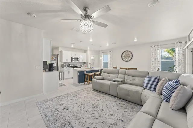 $380,000 | 2125 Canopy Terrace Boulevard, DeLand, FL 32724