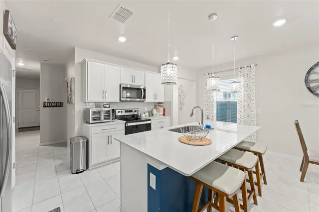 $380,000 | 2125 Canopy Terrace Boulevard, DeLand, FL 32724