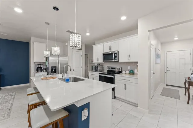 $380,000 | 2125 Canopy Terrace Boulevard, DeLand, FL 32724