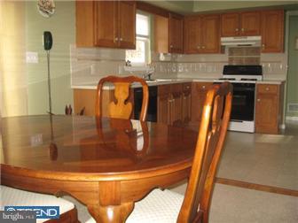232 Bainbridge Circle Sinking Spring, PA 19608 - Photo 9 of 12