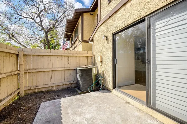 $599,999 | 8601 Sunland Boulevard, Unit 5, Sun Valley, CA 91352