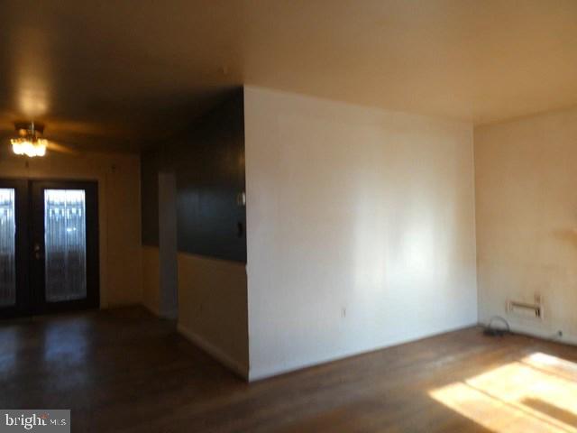 1330 Middleford Road Baltimore, MD 21228 - Photo 5 of 19