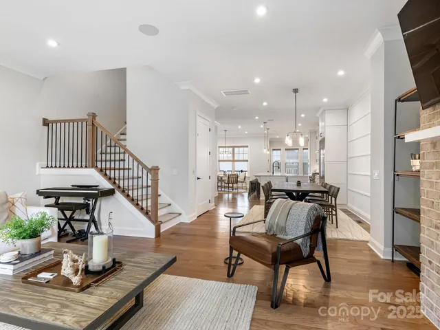 $1,060,000 | 2555 Deacon Avenue, Charlotte, NC 28204