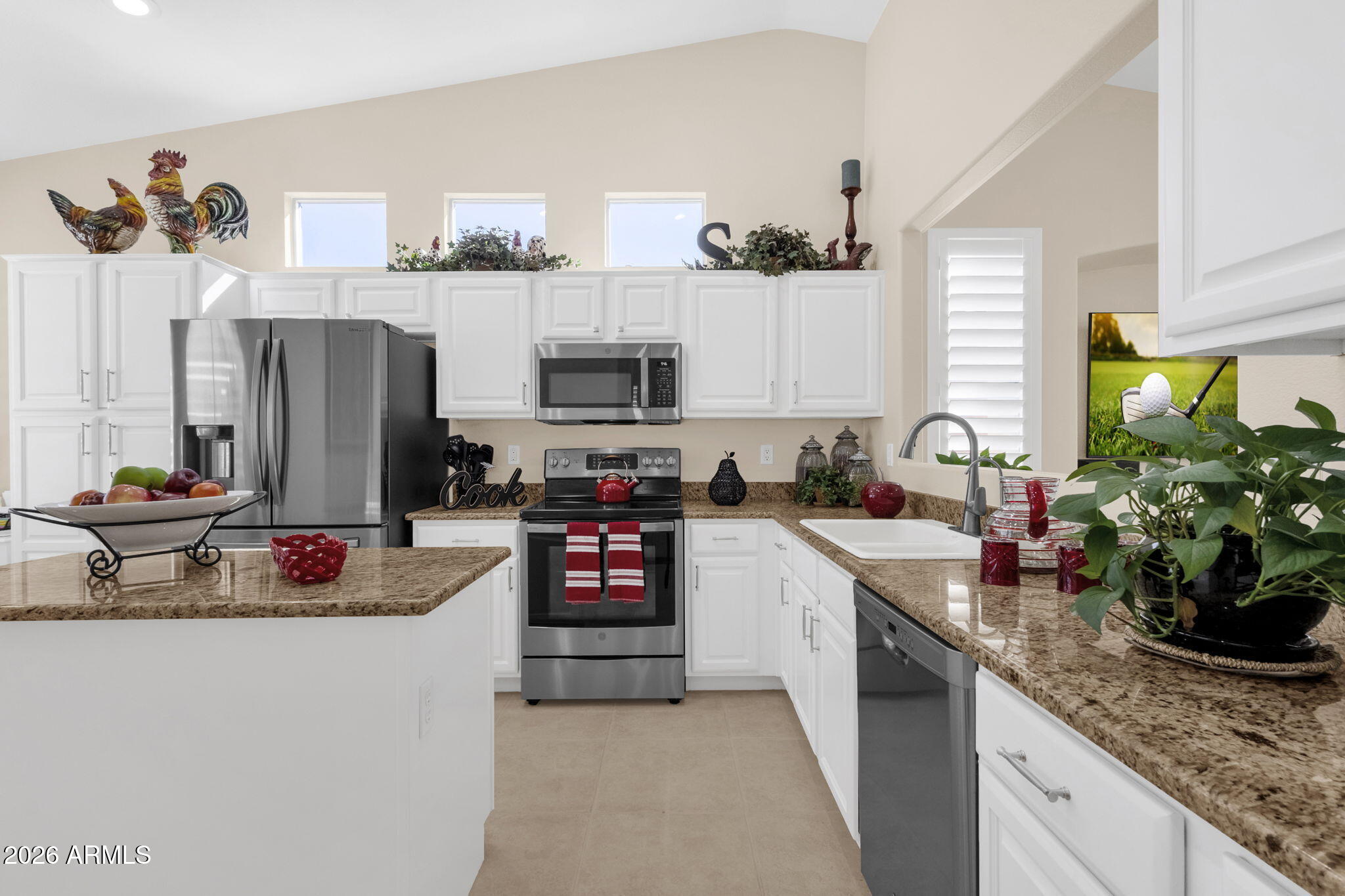 4687 East Mia Court Gilbert, AZ 85298 - Photo 5 of 28 7-web-or-mls-07