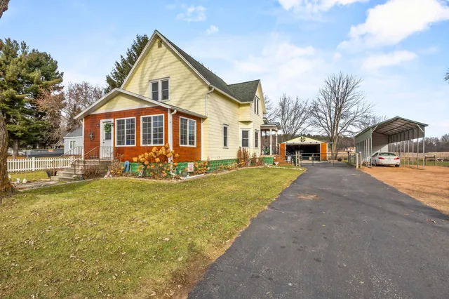 $395,000 | 602 West Main Street, Wautoma, WI 54982