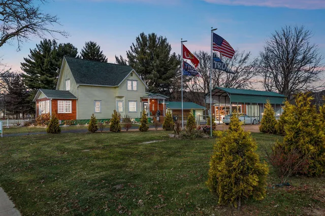 $395,000 | 602 West Main Street, Wautoma, WI 54982