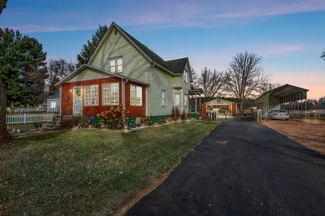 $395,000 | 602 West Main Street, Wautoma, WI 54982