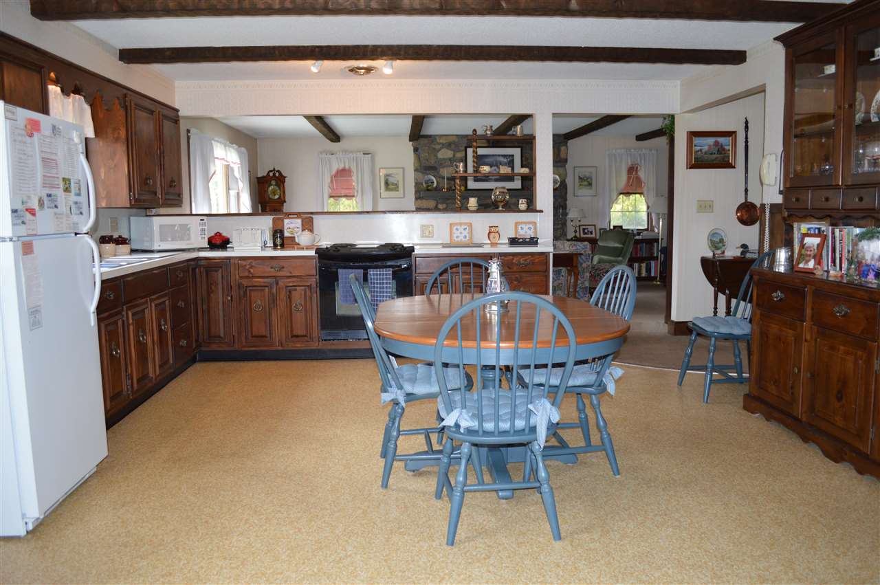 507 Wentworth Road Brookfield, NH 03872 - Photo 13 of 22