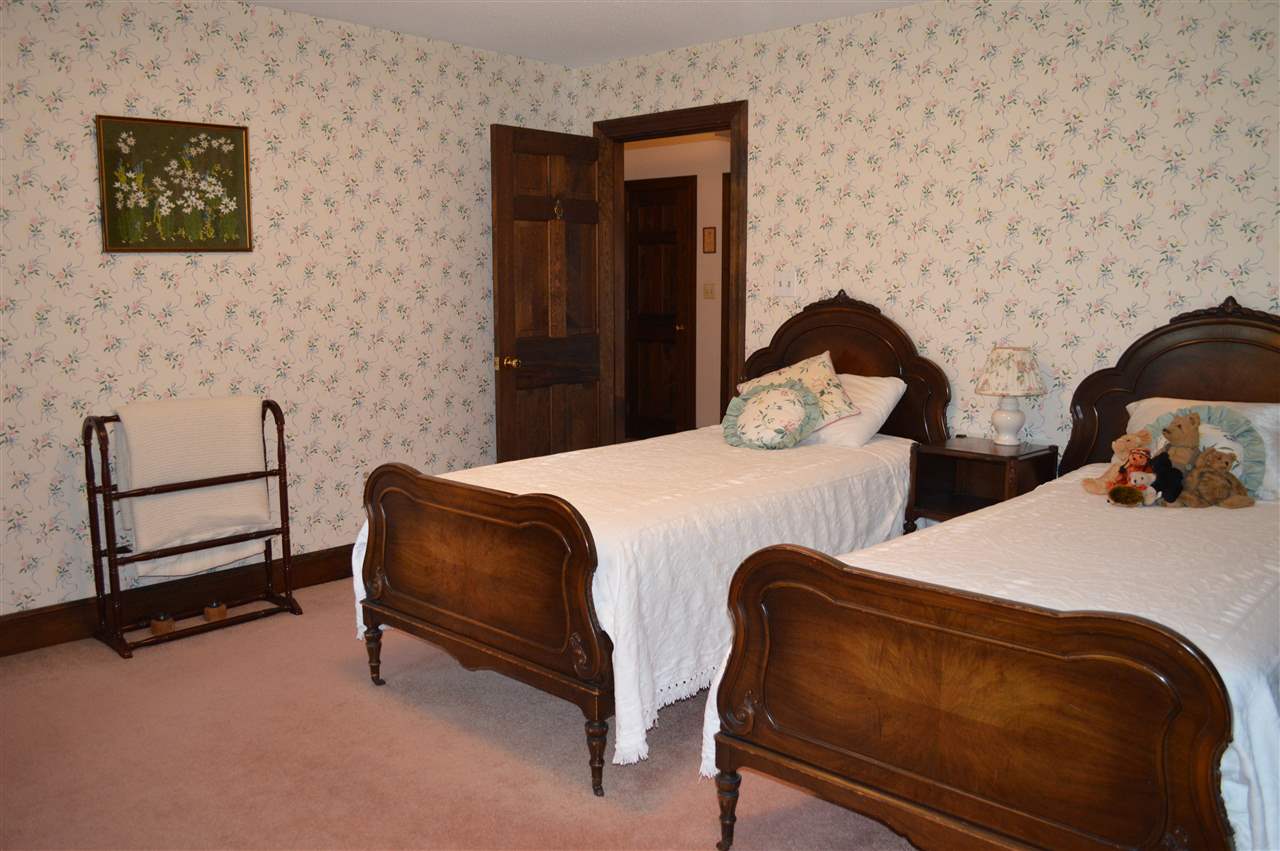 507 Wentworth Road Brookfield, NH 03872 - Photo 16 of 22