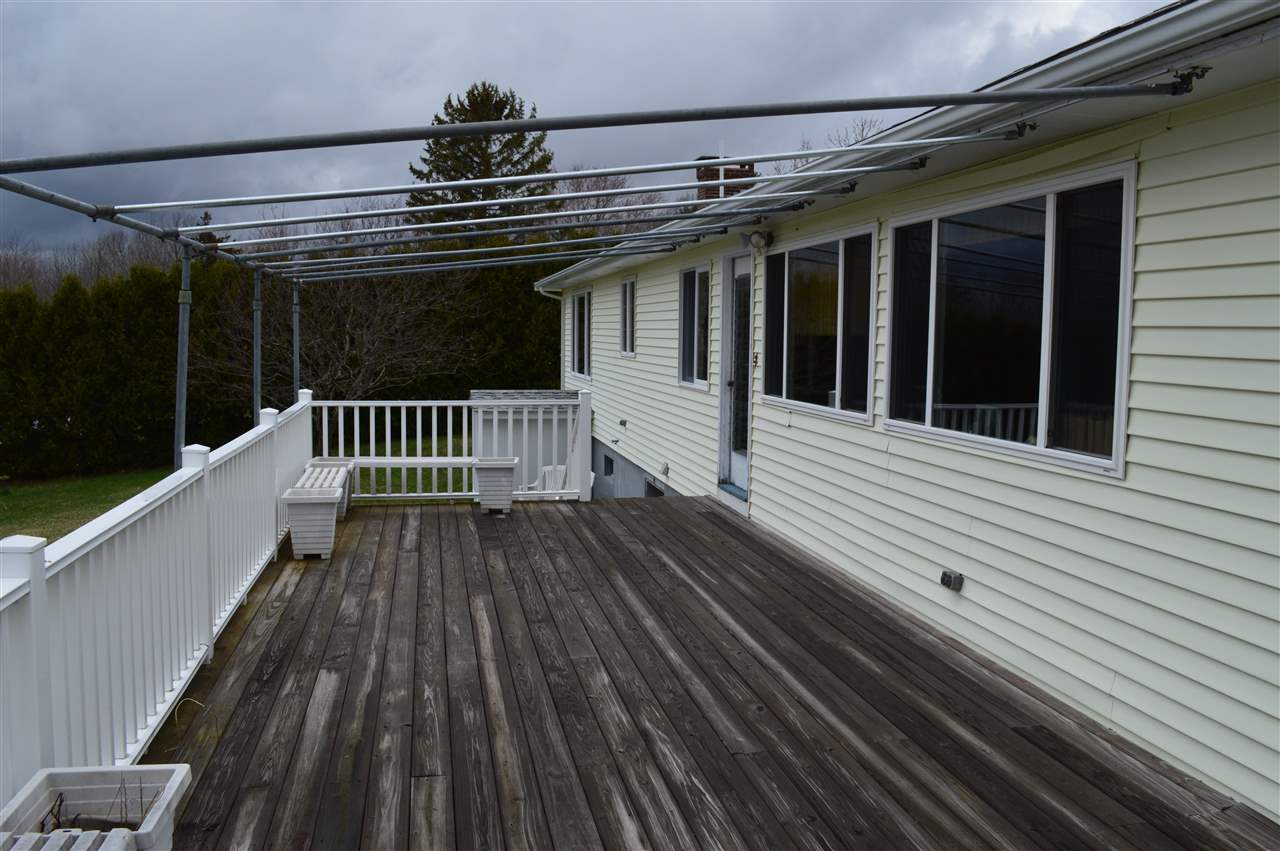 507 Wentworth Road Brookfield, NH 03872 - Photo 5 of 22