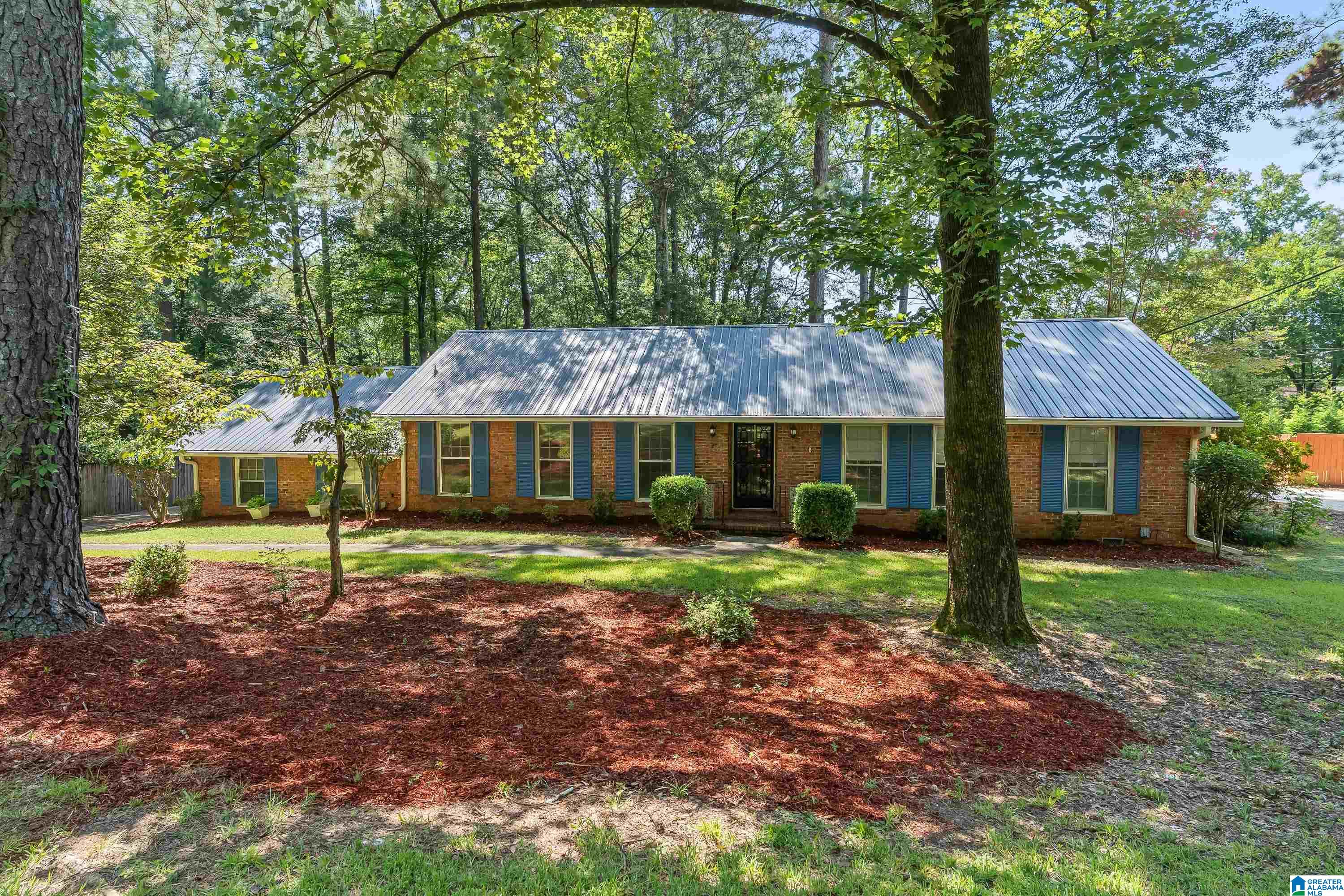 2723 Acton Road Birmingham, AL 35243 - Photo 3 of 32