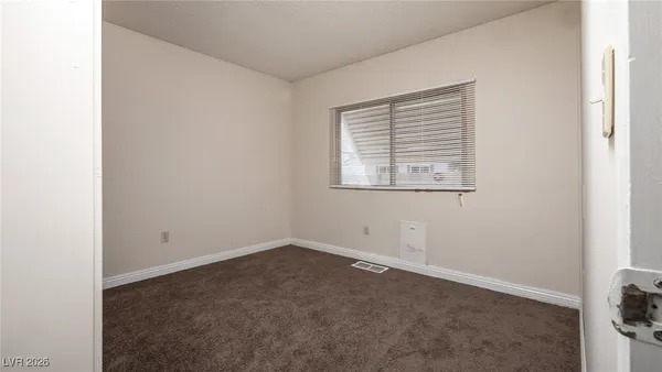 $1,900 | 3670 Estes Park Drive, Las Vegas, NV 89121