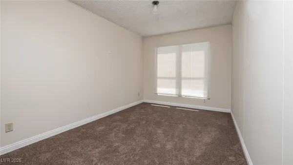 $1,900 | 3670 Estes Park Drive, Las Vegas, NV 89121