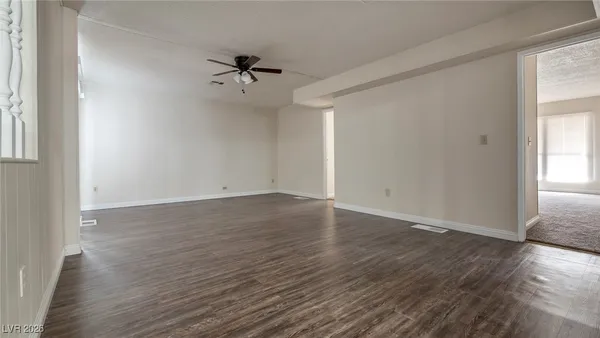 $1,900 | 3670 Estes Park Drive, Las Vegas, NV 89121
