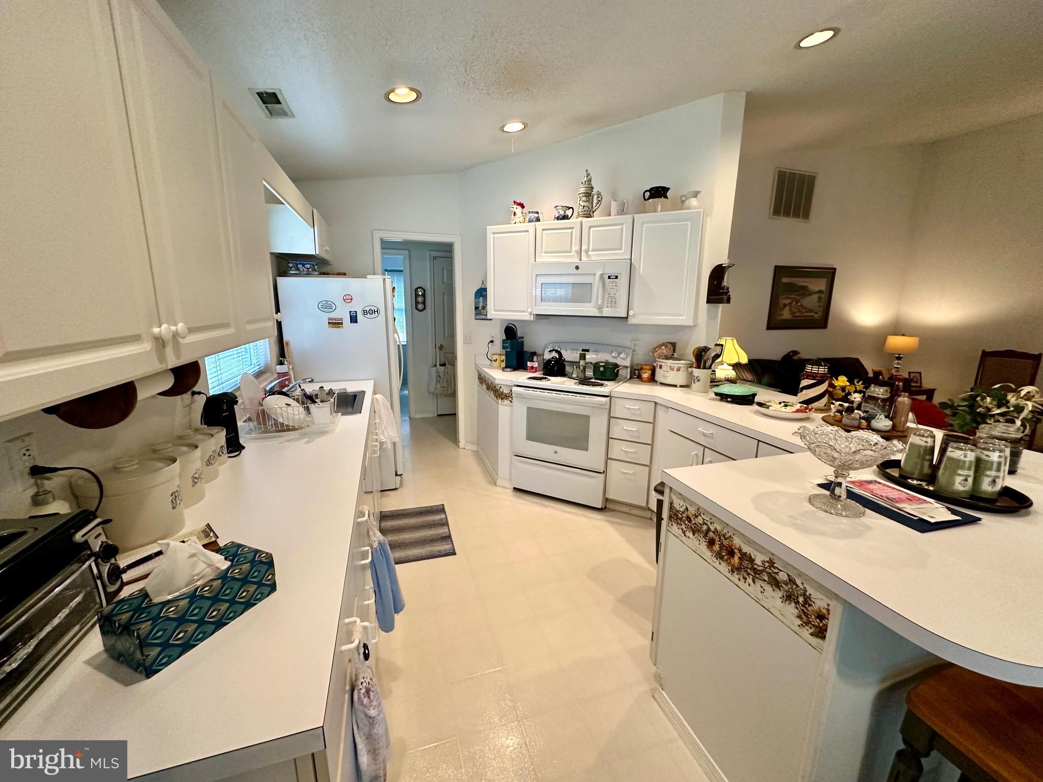 9821 Keyser Point Road, Unit 10E2 Ocean City, MD 21842 - Photo 6 of 15 Gallery Image 6