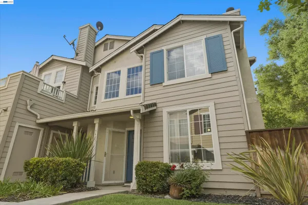 $899,000 | 7445 Brigadoon Way, Dublin, CA 94568