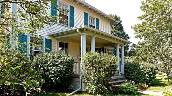 17 Highland Road Nahant, MA 01908 - Photo 2 of 16 Gallery Image 2