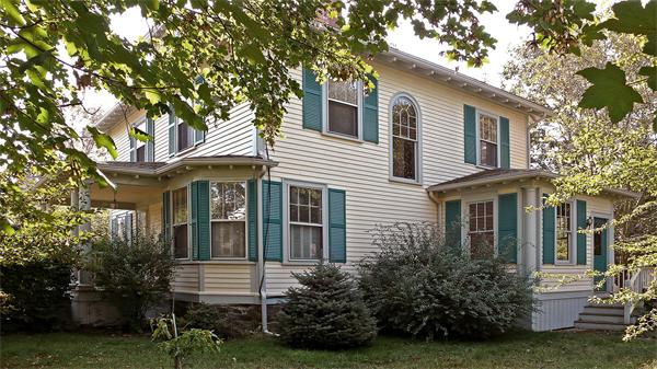 17 Highland Road Nahant, MA 01908 - Photo 3 of 16 Gallery Image 3
