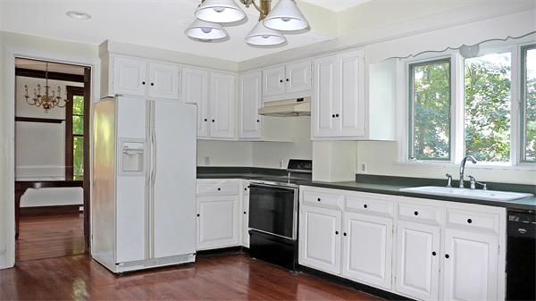 17 Highland Road Nahant, MA 01908 - Photo 8 of 16 Gallery Image 8