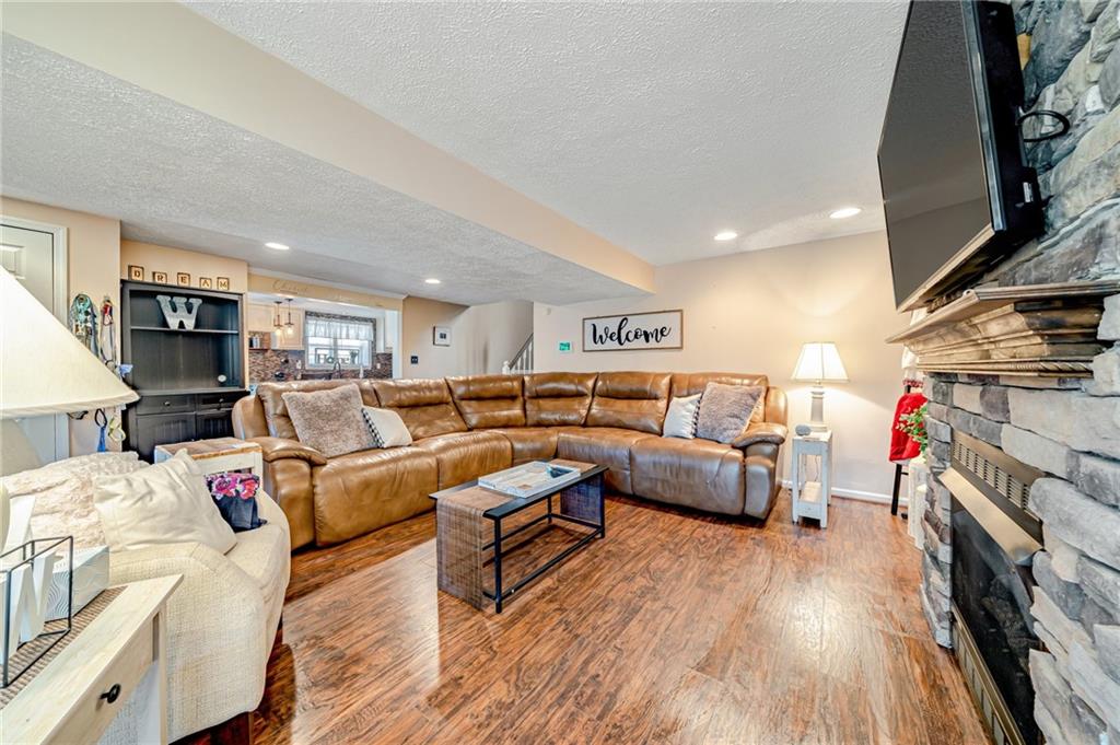 4166 Sardis Road Pittsburgh, PA 15239 - Photo 8 of 17 Gallery Image 8
