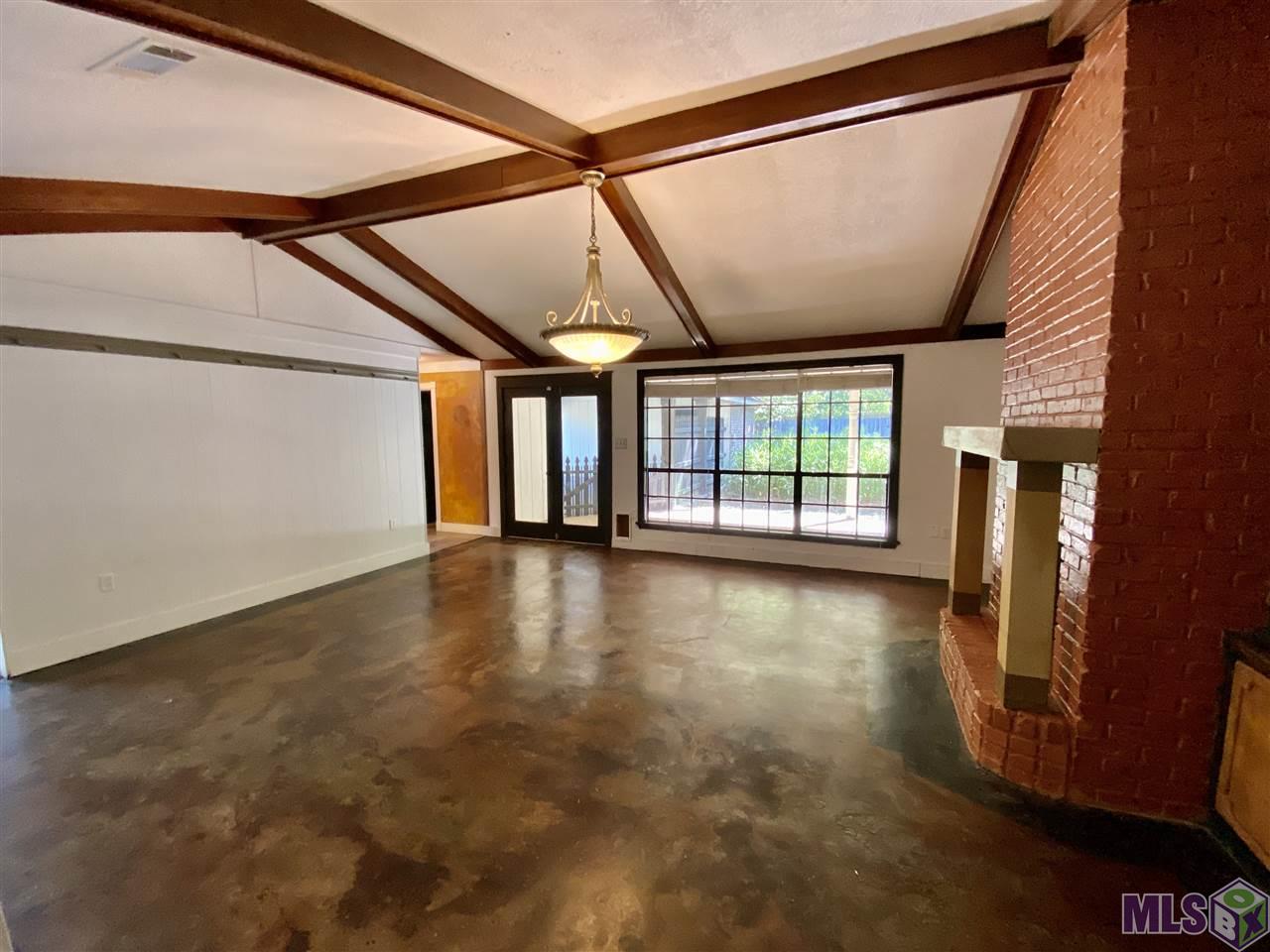 13950 Woodland Ridge Avenue Baton Rouge, LA 70816 - Photo 5 of 29 den