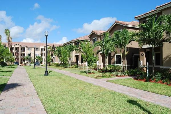 $2,200 | 22831 Southwest 88th Place, Unit 201, Cutler Bay, FL 33190