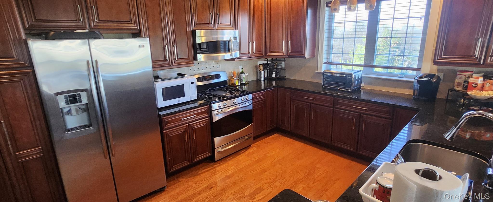 145 Regency Drive Fishkill, NY 12524 - Photo 13 of 43 Great Kitchen