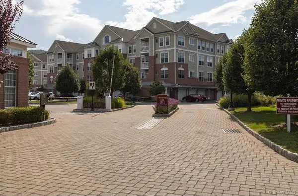 $555,000 | 145 Regency Drive, Fishkill, NY 12524