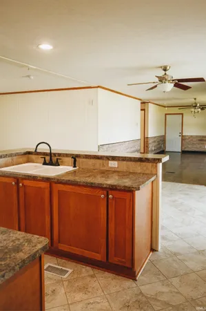 $225,000 | 4708 West 400 South, Russiaville, IN 46979