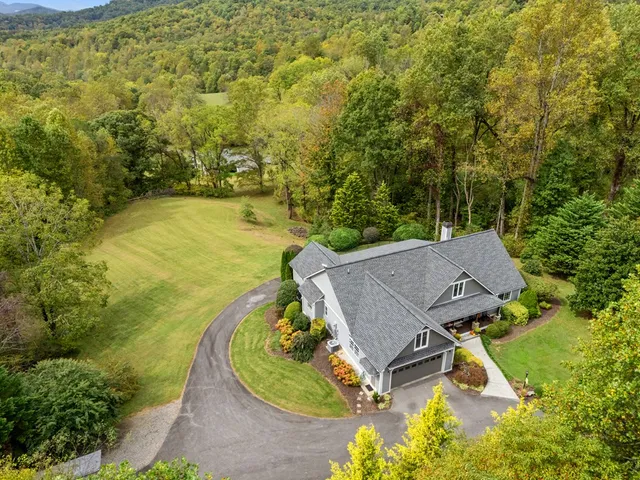 $829,000 | 126 Split Rail Drive, Hayesville, NC 28904