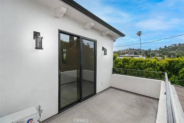$18,000 | 5017 Hesperia Avenue, Encino, CA 91316