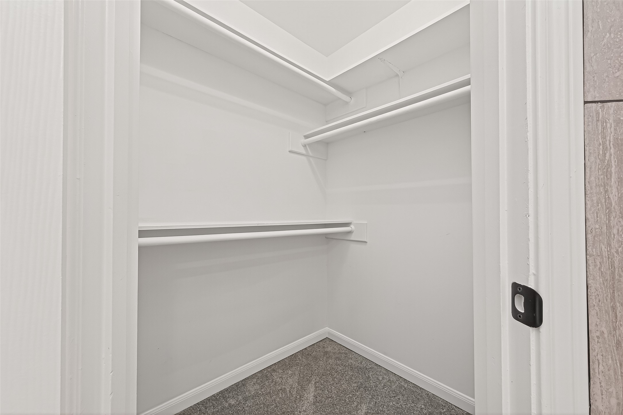 11506 Colonial Trail Drive Houston, TX 77066 - Photo 29 of 42 The Dreamed Closet: Organization Elevated