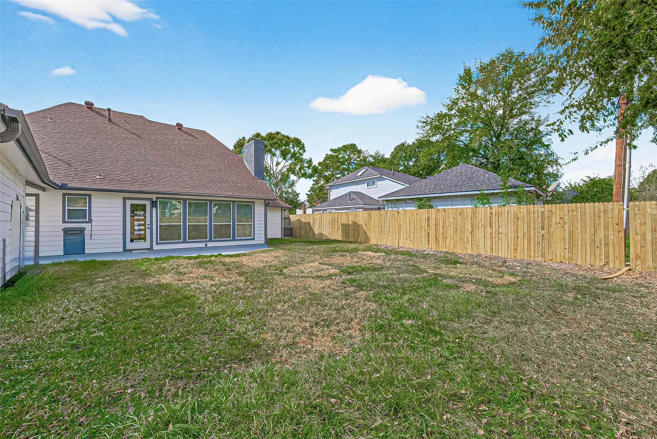 11506 Colonial Trail Drive Houston, TX 77066 - Photo 42 of 42 The large, level lawn is ready for whatever you envision: summer barbecues, gardening projects, or simply soaking up the sun.