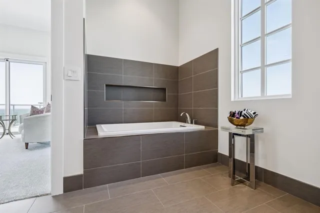 $4,395,500 | 2800 Lakeside Parkway, Unit 1502, Flower Mound, TX 75022