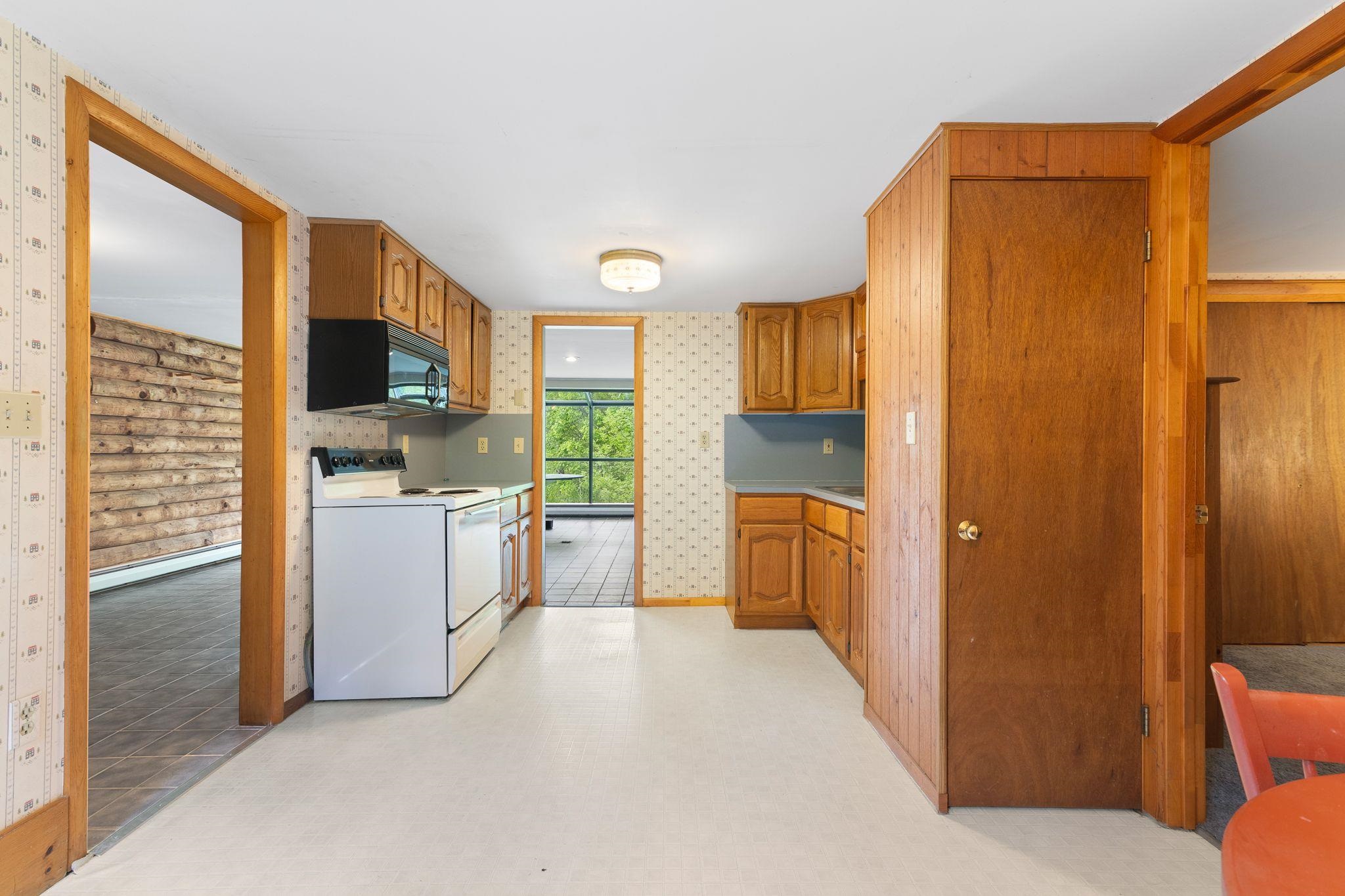 4303 Hinesburg Road Guilford, VT 05301 - Photo 10 of 44